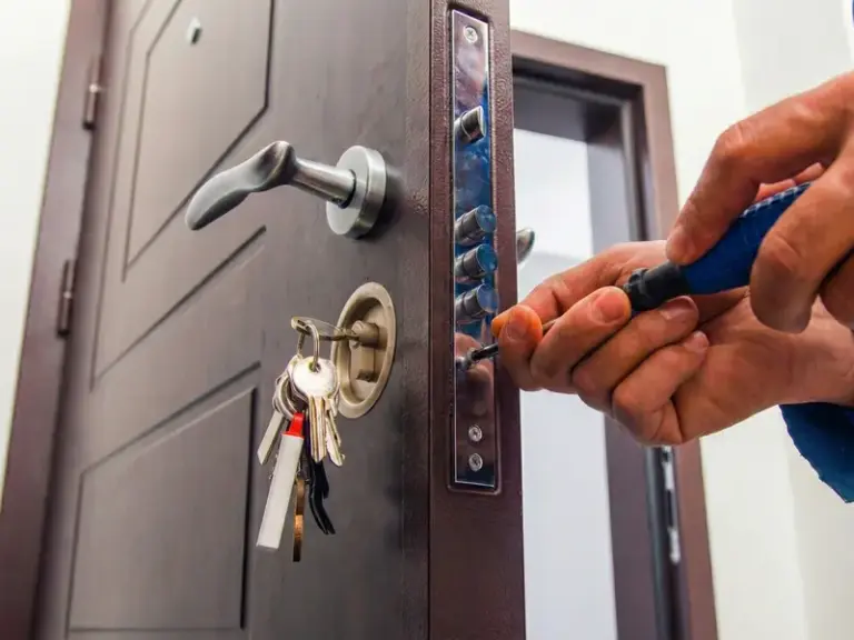 Porta blindada em Uberlândia – instalação e manutenção